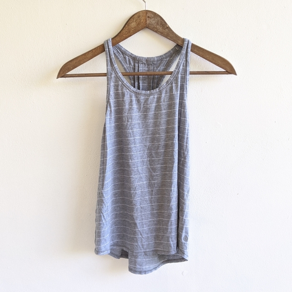 Lululemon Yogi Everyday Tank Grey Stripe Size 4 - Picture 2 of 5